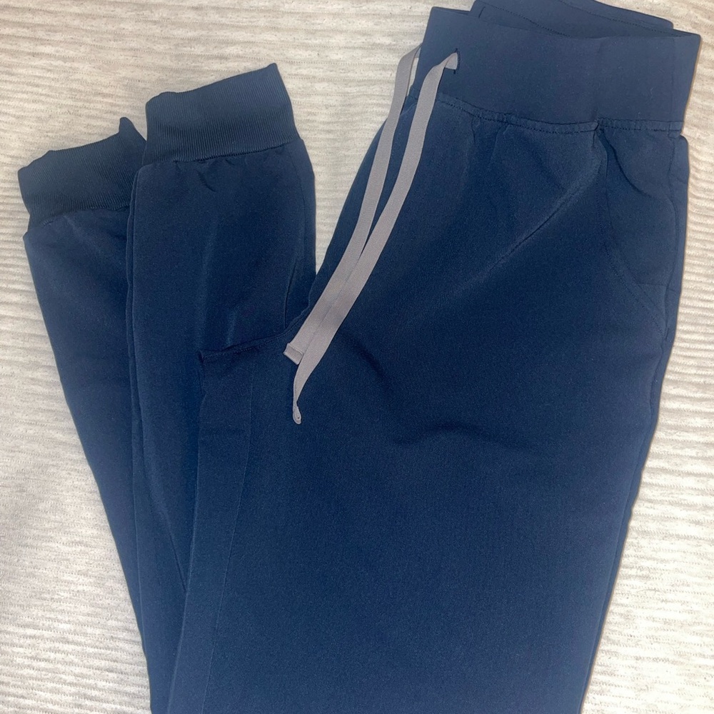 Dark Harbor Blue Figs in Medium Tall, High Waisted
